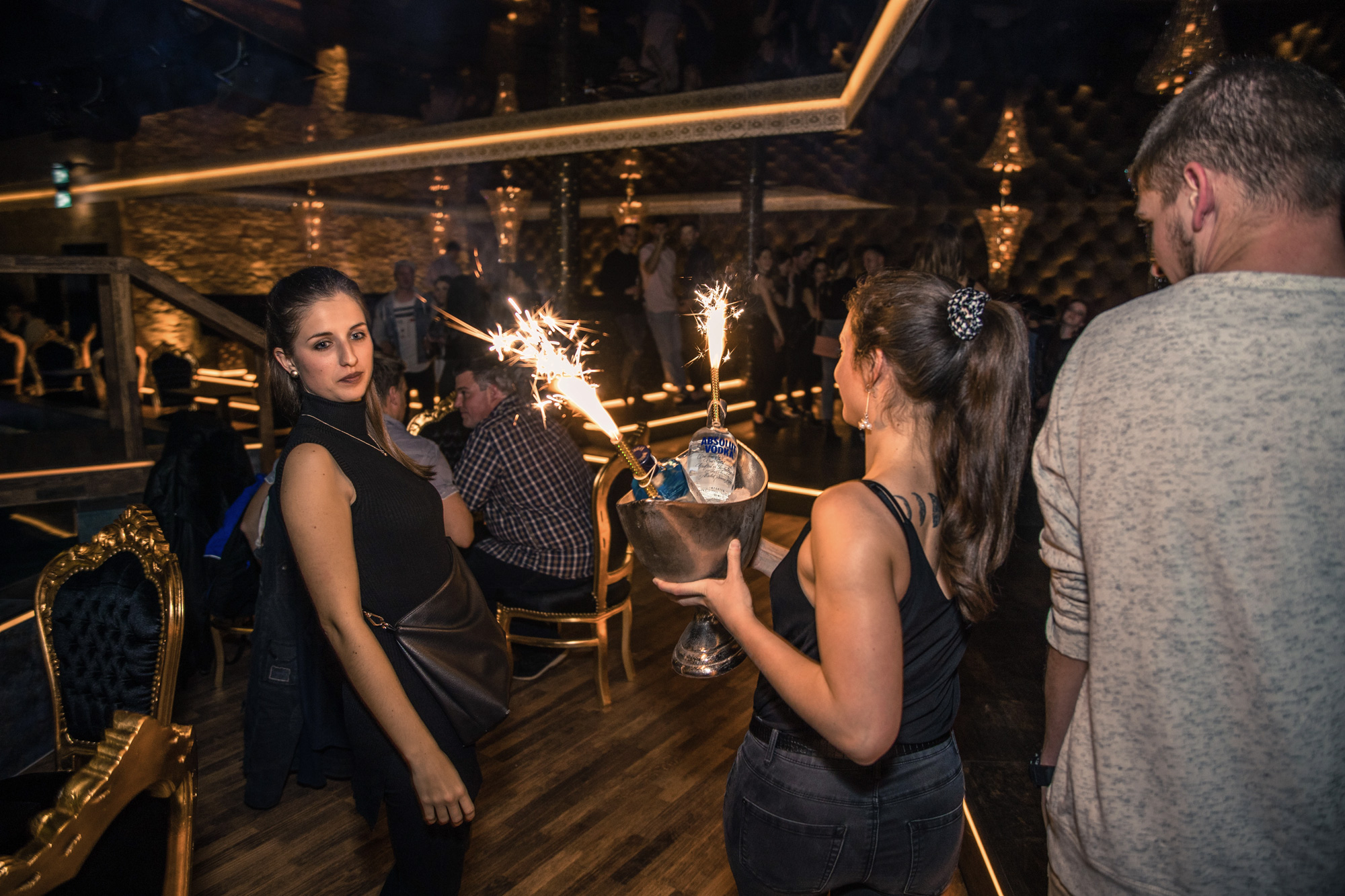 Aclub im BeoCenter Spiez Aclub – Lounge, Events & Entertainment. im BeoCenter Spiez