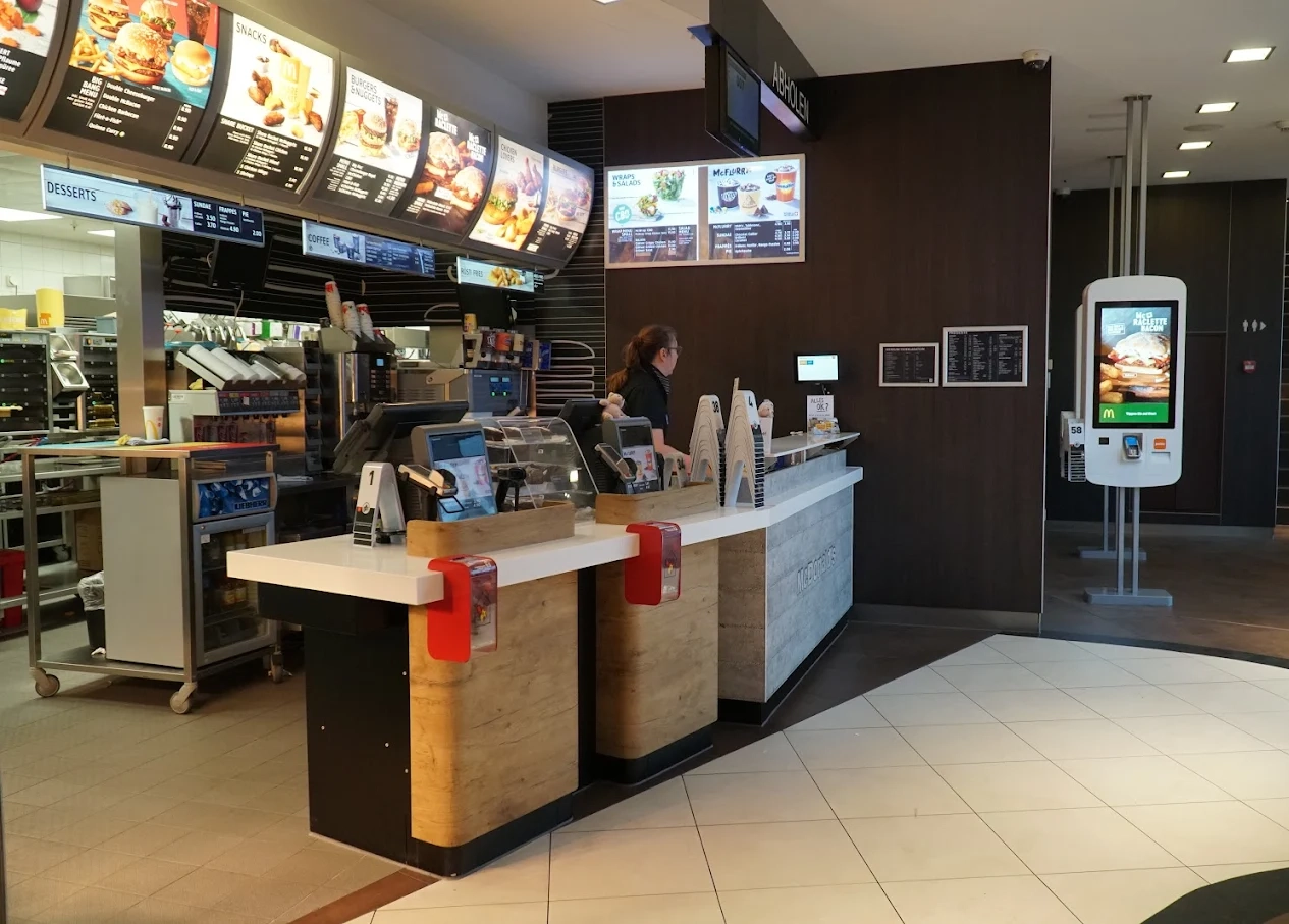 McDonald's im BeoCenter Spiez McDonald's – Der Klassiker für Klein und Gross. im BeoCenter Spiez